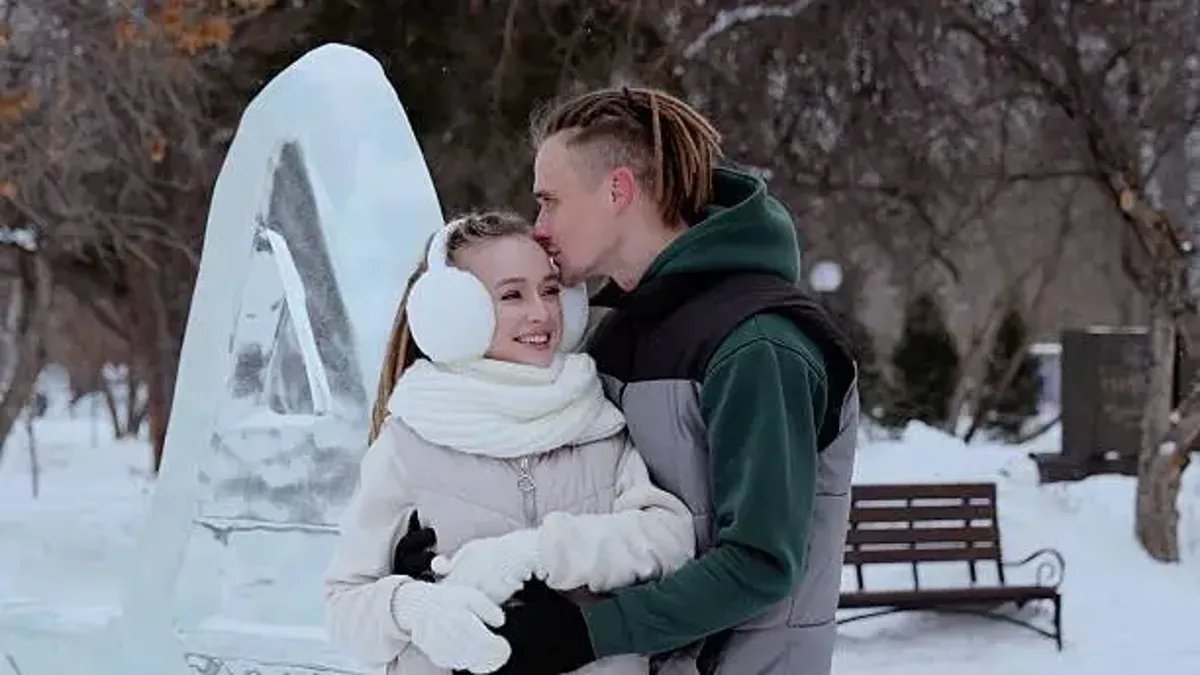 What Is a Snowball Kiss
