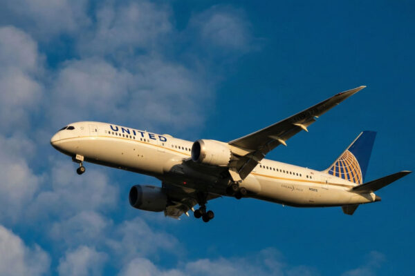 United Flight UA967 Diverted
